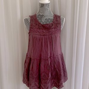 purple top with lace detailing✨